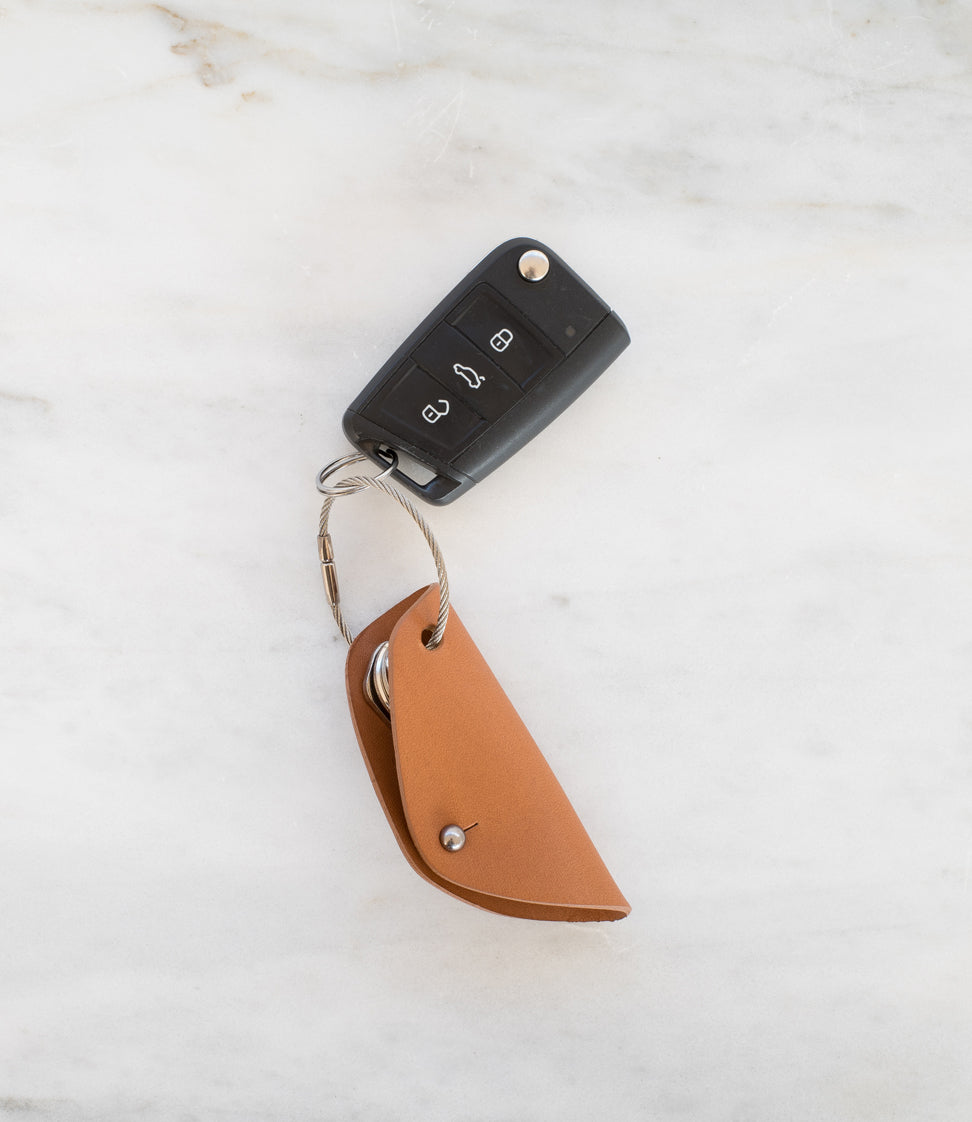 Simple Key Wrap - Tan | Campbell Cole